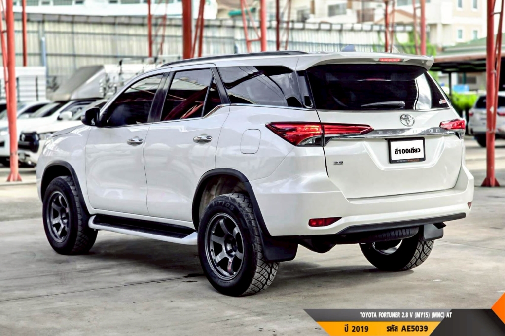 TOYOTA FORTUNER AT ปี 2019#6