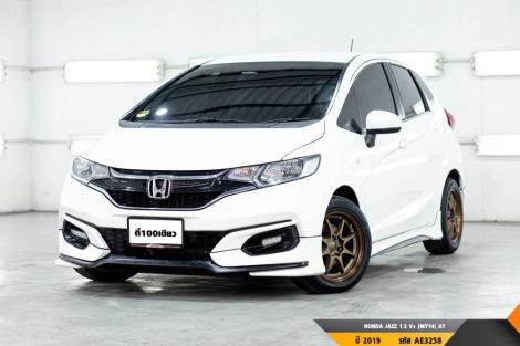 HONDA JAZZ 1.5 V+ (MY14)  AT ปี 2019 ราคา 549,000.- (#BM2023090104)