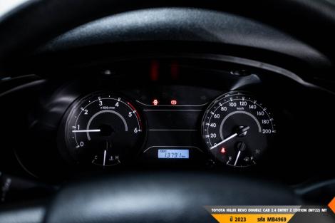 TOYOTA HILUX REVO MT ปี 2023#8