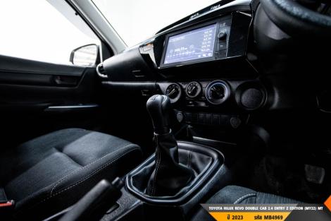 TOYOTA HILUX REVO MT ปี 2023#9