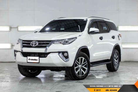 TOYOTA FORTUNER 2.4 V (MY15)  AT ปี 2017 ราคา 839,000.- (#BM2025053103)