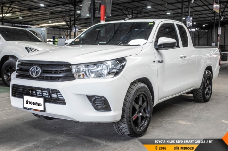 TOYOTA HILUX REVO SMART CAB 2.4 J  MT ปี 2400 ราคา 299,000.- (#BM2025070611)