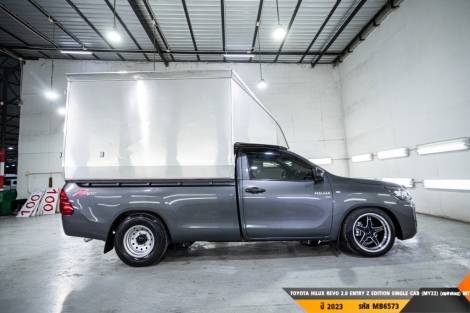 TOYOTA HILUX REVO  MT ปี 2023#9