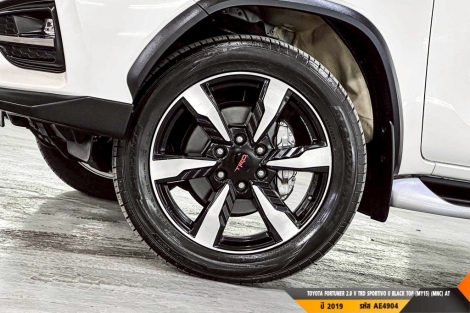 TOYOTA FORTUNER  AT ปี 2019#6