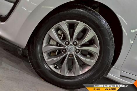 KIA GRAND CARNIVAL  AT ปี 2019#6