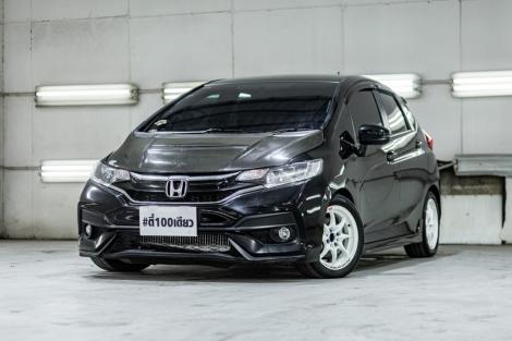 HONDA JAZZ 1.5 RS (MY14) (MNC)  AT ปี 2018 ราคา 419,000.- (#BM2026072403)