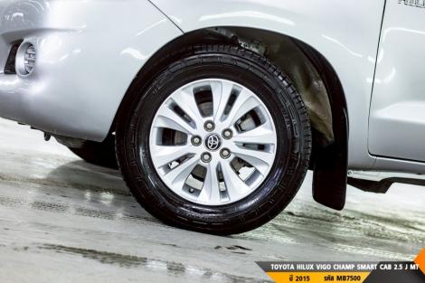 TOYOTA HILUX VIGO  MT ปี 2015#1
